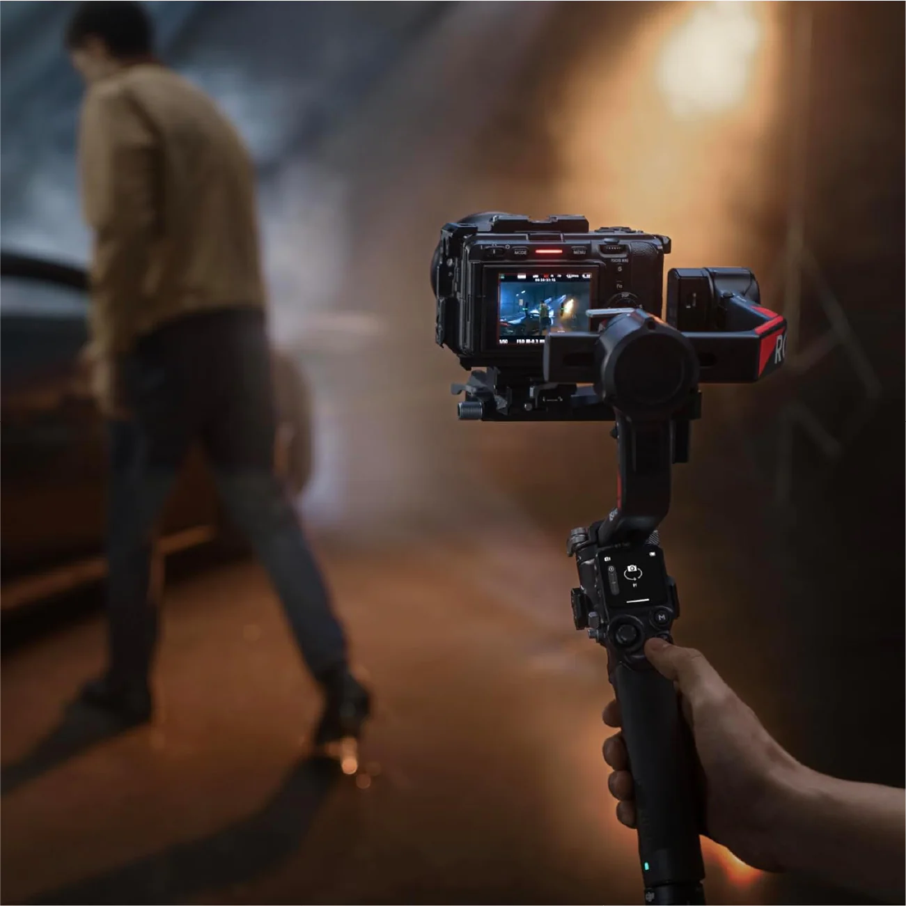 DJI RS 4 Pro Camera Gimbal Stabilizer - Image 6