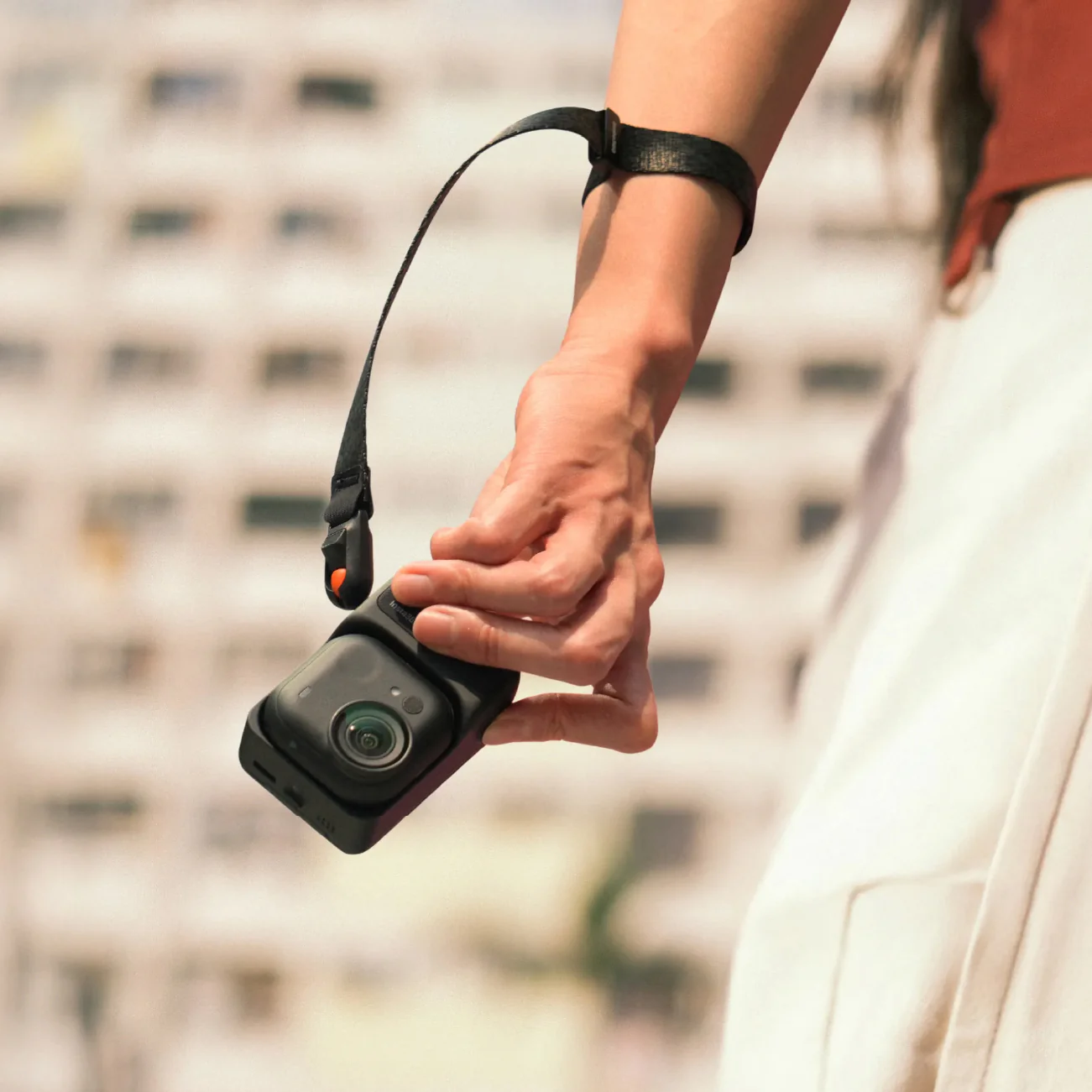 Insta360 GO Ultra Quick Release Wrist Strap - Image 4