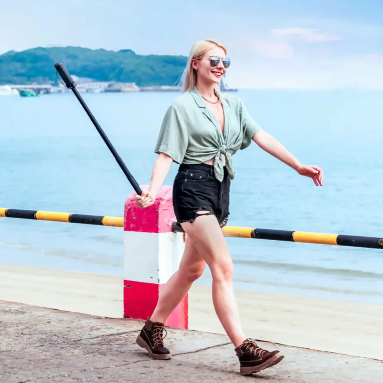 Insta360 Power Selfie Stick - Image 5